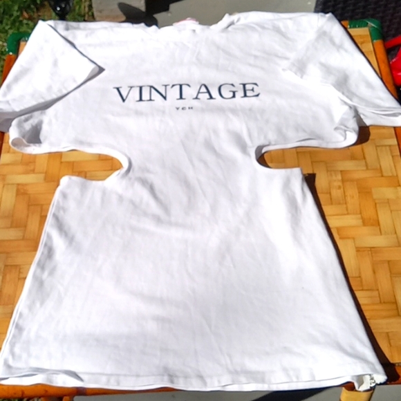 Vintage YCH -La'Ros Cut Out Shirt/Large- No Stain - Picture 6 of 8